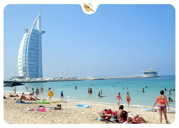 شنا و تفریح در سواحل دبی 
