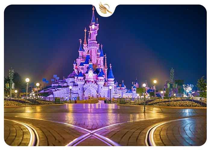 دیزنی لند دبی (Disney land Dubai)